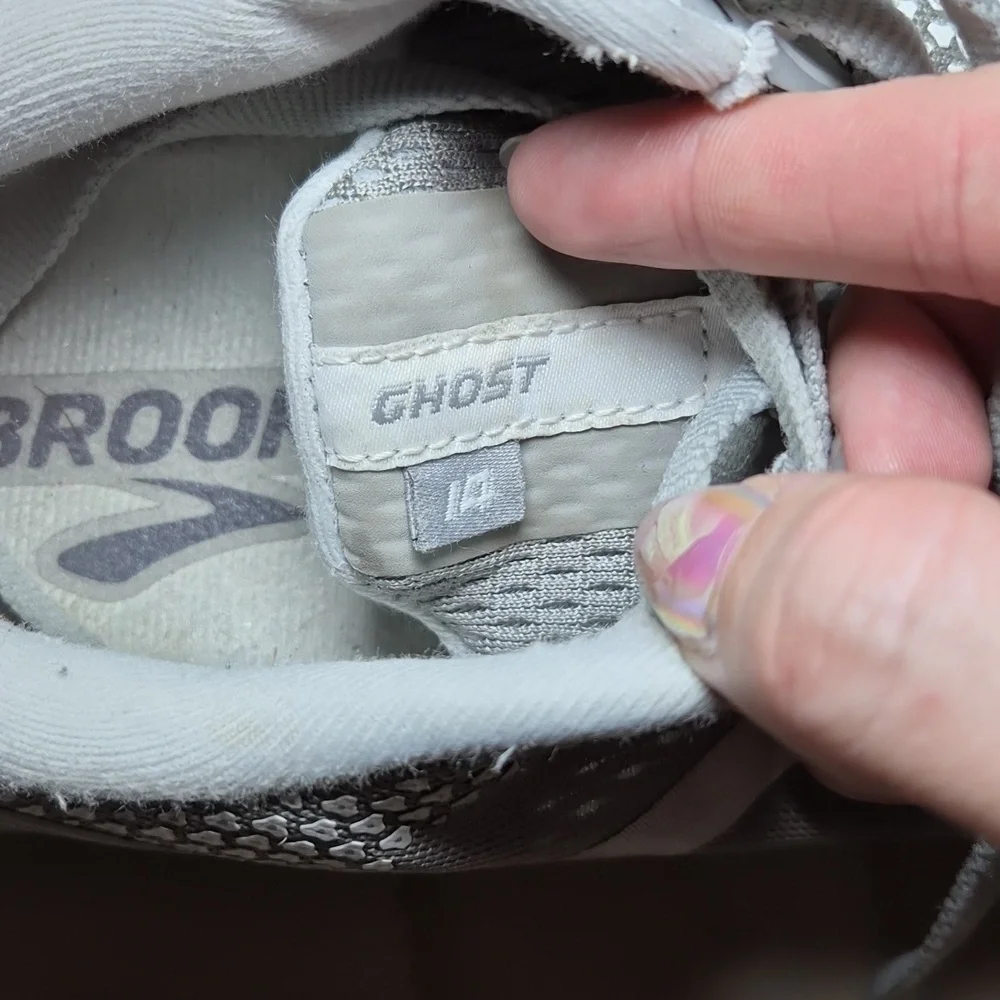 Brooks Ghost Sneakers Size 8 Women's Light Gray Mesh Running Shoes